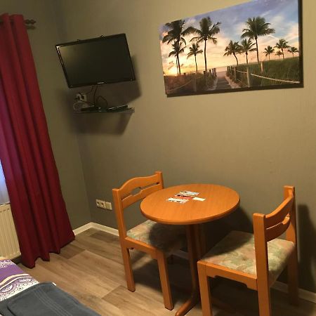 Pension Am Stadtrand Zerbst Εξωτερικό φωτογραφία